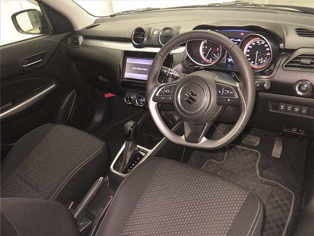 Suzuki SWIFT 2019 7033980-3