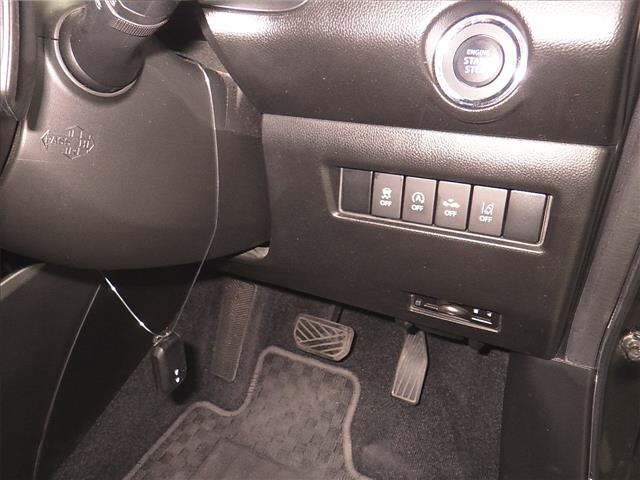 Suzuki SWIFT 2019 7033980-8