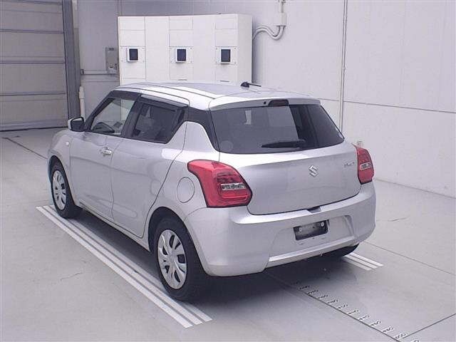 Suzuki SWIFT 2021 7033982-1