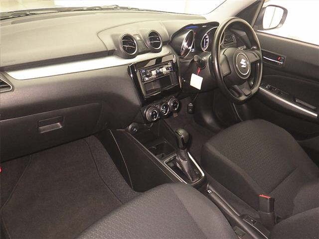 Suzuki SWIFT 2021 7033982-4