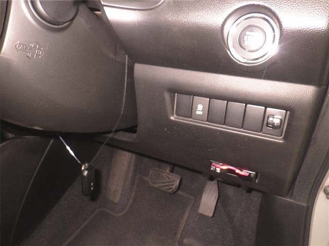 Suzuki SWIFT 2021 7033982-8