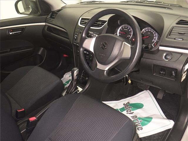 Suzuki SWIFT 2013 7033985-3
