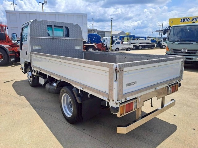 Mazda TITAN 2012 7031563-4