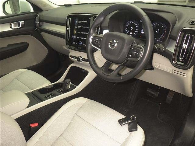 Volvo XC40 2020 7034163-3