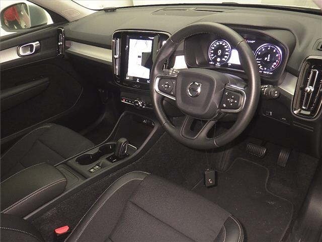 Volvo XC40 2018 7034165-3