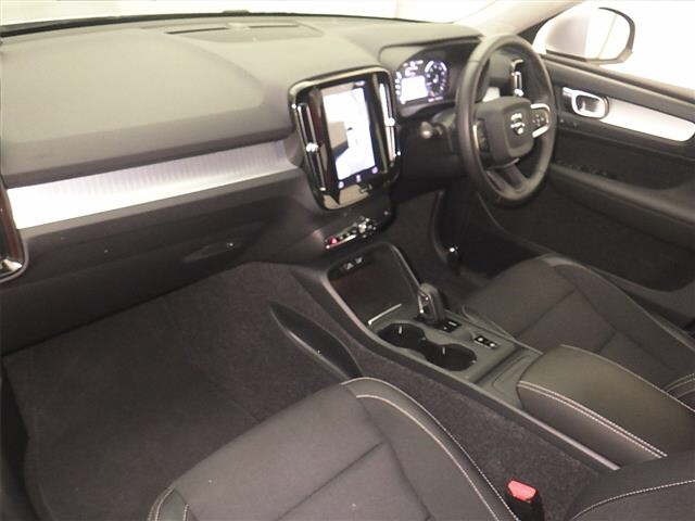Volvo XC40 2018 7034165-4