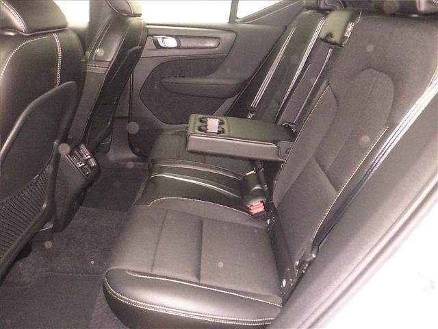 Volvo XC40 2018 7034165-7
