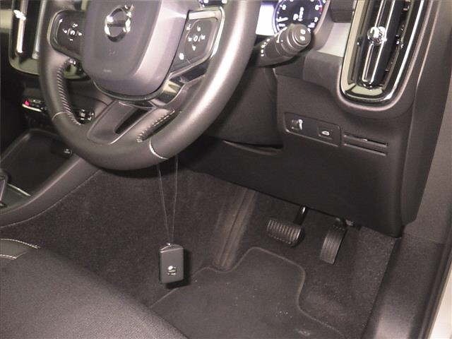 Volvo XC40 2018 7034165-8