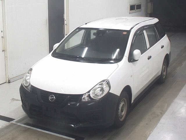 Nissan AD VAN 2018 7047403-4