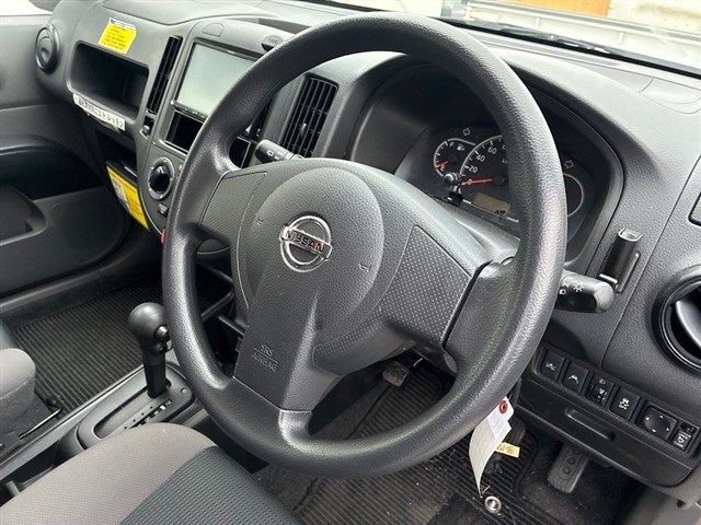 Nissan AD VAN 2018 7047526-3