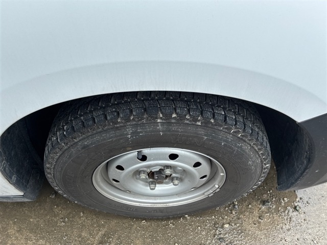 Nissan AD VAN 2018 7047526-7