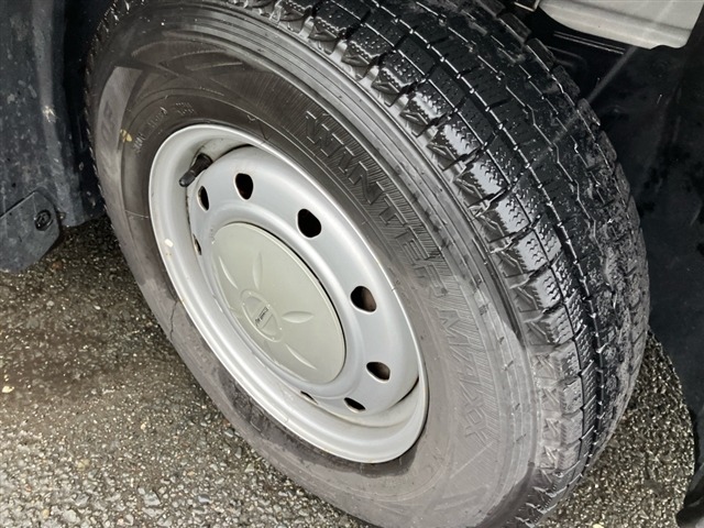 Nissan AD VAN 2018 7047638-7