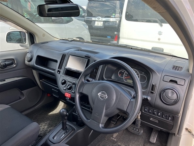 Nissan AD VAN 2018 7047683-3