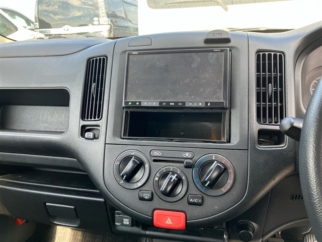 Nissan AD VAN 2018 7047683-4