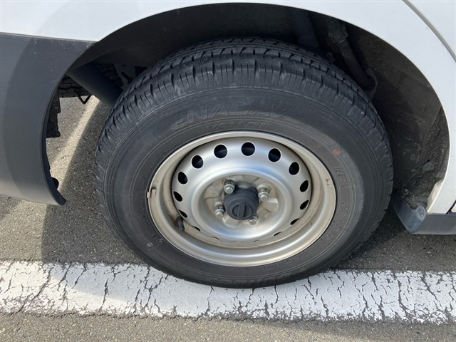 Nissan AD VAN 2018 7047683-7