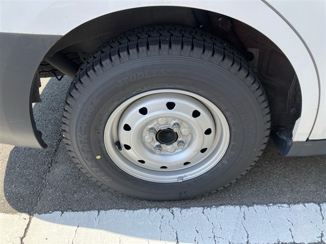Nissan AD VAN 2018 7047684-7