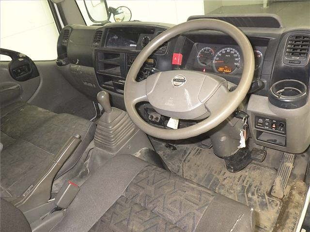 Nissan ATLAS 2017 7057665-3