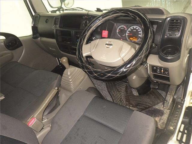 Nissan ATLAS 2017 7057734-3