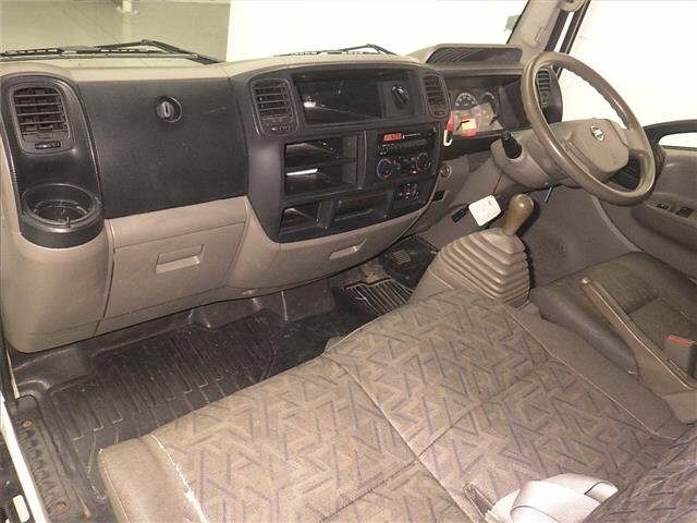Nissan ATLAS 2015 7057735-4