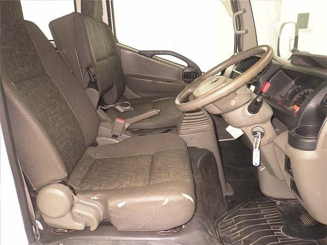 Nissan ATLAS 2015 7057735-5