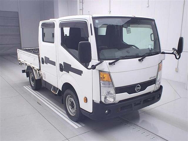 Nissan ATLAS 2015 7057779-0