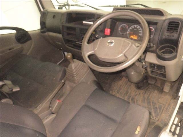 Nissan ATLAS 2018 7057810-3