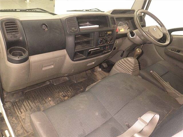 Nissan ATLAS 2018 7057810-4