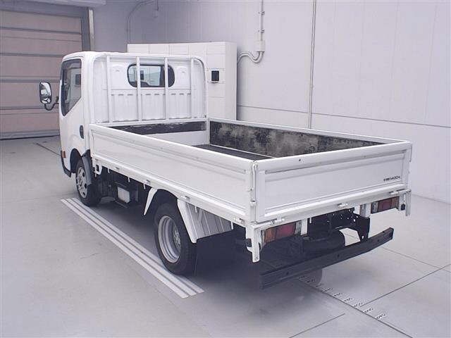 Nissan ATLAS 2014 7057947-1