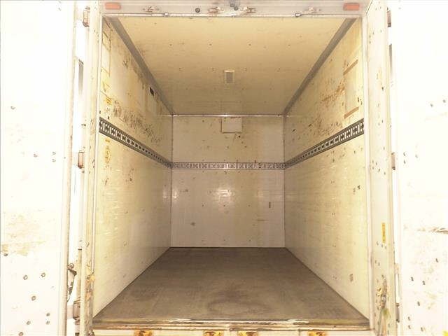 Nissan ATLAS 2014 7057974-7