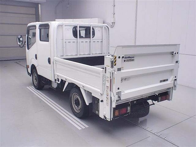 Nissan ATLAS 2013 7057976-1