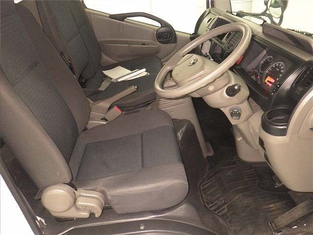 Nissan ATLAS 2013 7057976-5