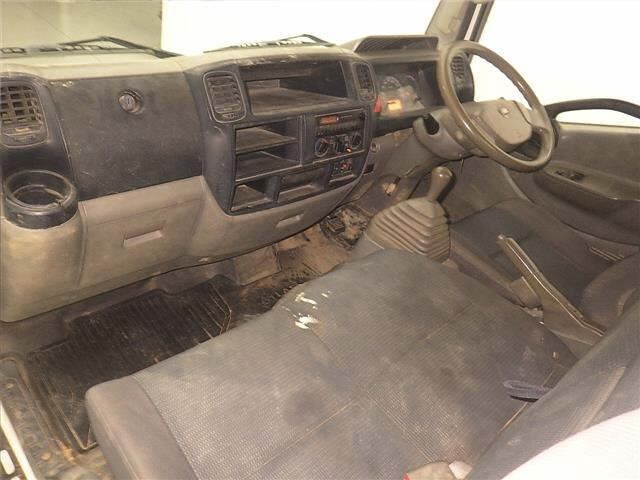 Nissan ATLAS 2012 7058005-4
