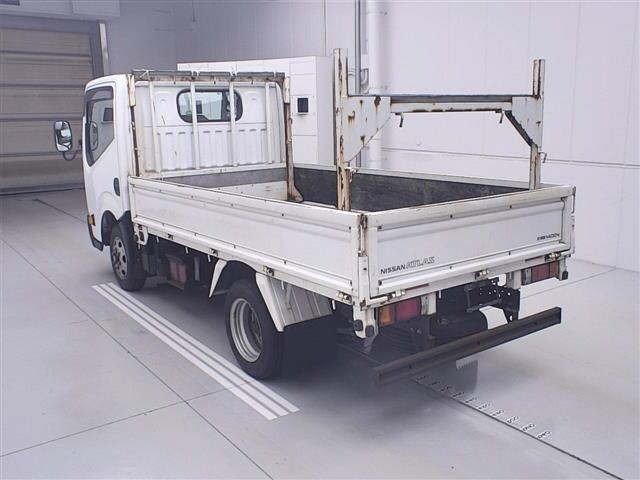 Nissan ATLAS 2019 7058007-1