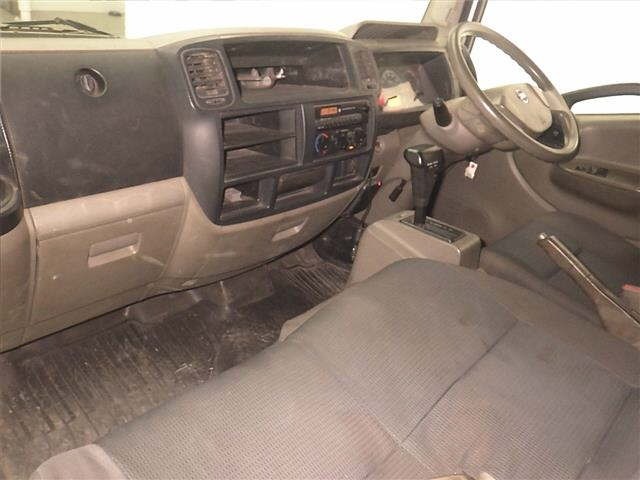 Nissan ATLAS 2015 7058083-4