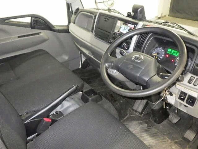 Nissan ATLAS 2021 7058193-3