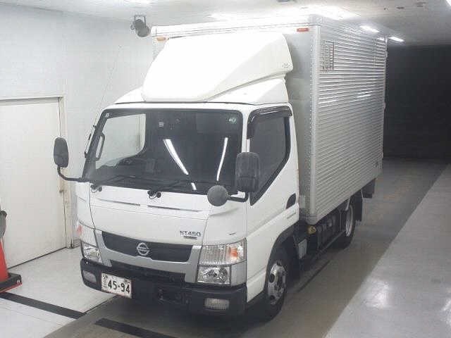 Nissan ATLAS 2021 7058193-4