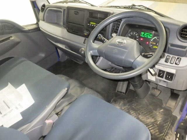 Nissan ATLAS 2014 7058194-3