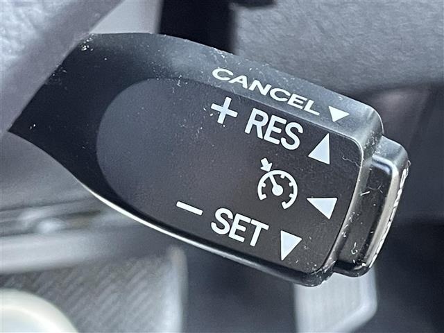 Toyota AURIS 2016 7035785-18