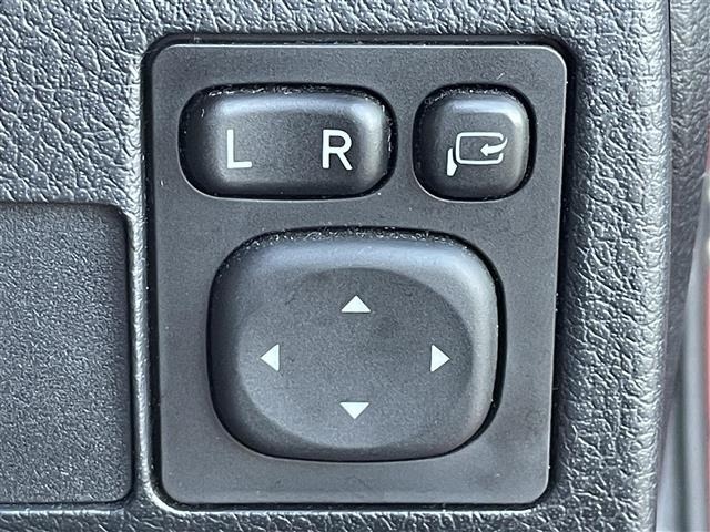 Toyota AURIS 2016 7035785-7