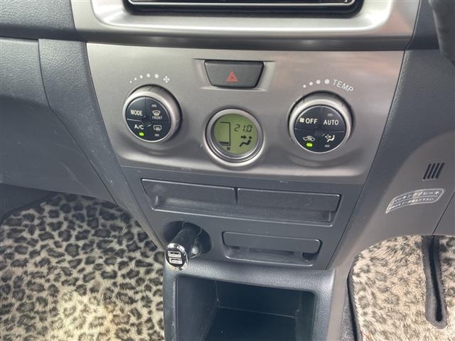 Toyota BB 2009 7050281-1