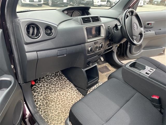 Toyota BB 2009 7050281-3
