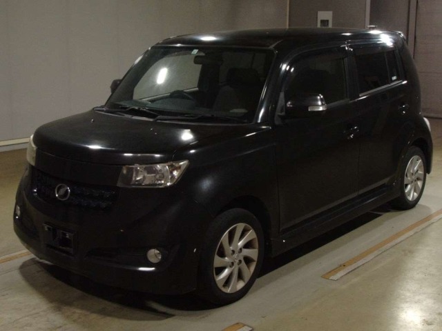 Toyota BB 2011 7050318-0