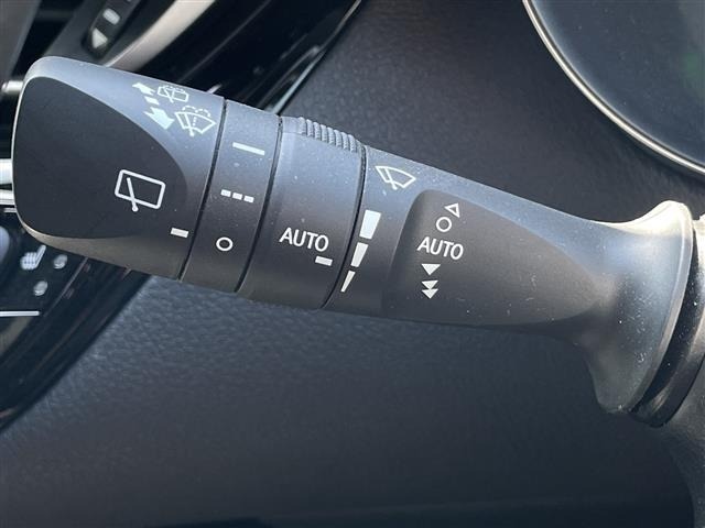 Toyota C-HR 2021 7046279-10