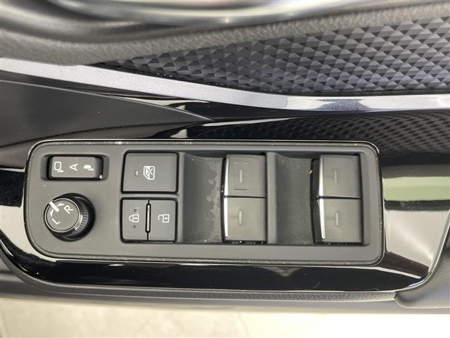 Toyota C-HR 2021 7046475-6