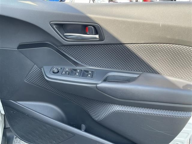Toyota C-HR 2019 7046670-6