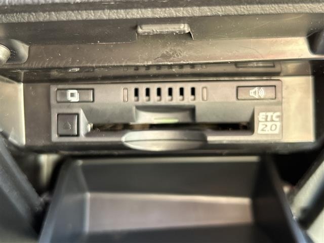 Toyota CAMRY 2019 7051003-4