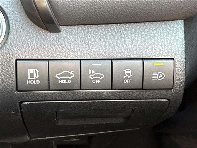 Toyota CAMRY 2019 7051003-8