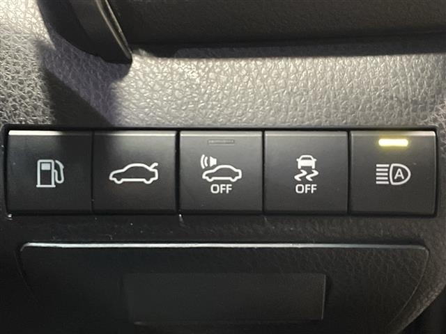 Toyota CAMRY 2017 7051004-11