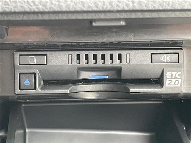 Toyota CAMRY 2021 7051008-12