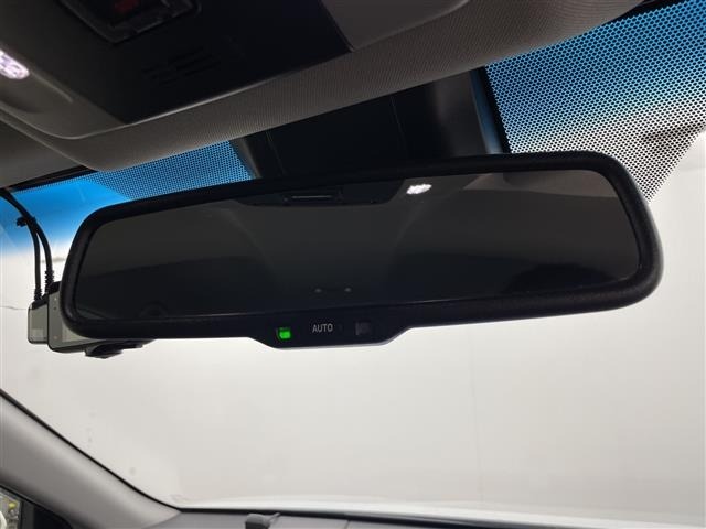 Toyota CAMRY 2023 7051192-12